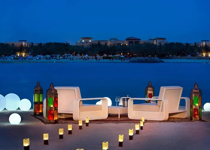 The Ritz-Carlton Abu Dhabi, Grand Canal